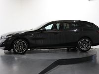 Gebraucht BMW 520 Comfort Edition 208 PS (152 kW) 2024 Schwarz Kombi
