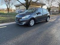 Gebraucht Peugeot 208 Active 95 PS (69 kW) 2013 Kleinwagen