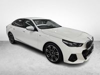 Gebraucht BMW 520 M Sport 208 PS (152 kW) 2025 Weiss Limousine