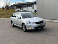 Gebraucht Skoda Octavia Ambition 105 PS (77 kW) 2012 Kombi
