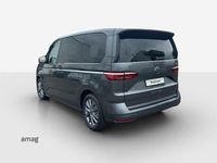 Neu VW Multivan Style 150 PS (110 kW) 2025 Gris indium métallisé (lr7h) Van