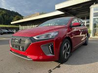 Gebraucht Hyundai Ioniq 141 PS (103 kW) 2018 Rot Kleinwagen