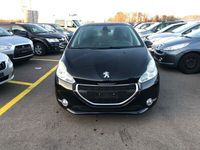 Gebraucht Peugeot 208 Active 95 PS (69 kW) 2013 Kleinwagen