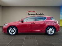 Gebraucht Lexus CT200h 136 PS (100 kW) 2014 Rot Limousine