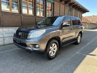 Gebraucht Toyota Land Cruiser Luna 173 PS (127 kW) 2010 SUV