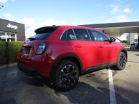 Neu Fiat 600 La Prima 136 PS (100 kW) 2025 Rot SUV
