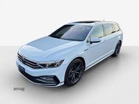Gebraucht VW Passat Elegance 280 PS (205 kW) 2023 Gletscherweiss metallic Kombi