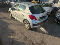 Gebraucht Peugeot 207 Active 92 PS (67 kW) 2012