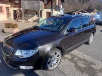 Gebraucht Skoda Superb Elegance 160 PS (117 kW) 2012 Kombi