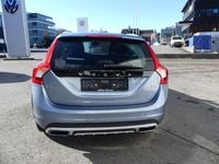 Gebraucht Volvo V60 CC Momentum 190 PS (139 kW) 2017 Kombi