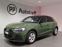 Neu Audi A1 Sportback Attraction 115 PS (84 kW) 2026 Grün Kleinwagen