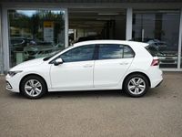 Gebraucht VW Golf Life 130 PS (95 kW) 2024 Weiss Limousine