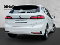 Gebraucht BMW 218 Active Tourer Luxury Line 150 PS (110 kW) 2023 Weiss Van / Kleinbus