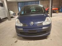 Gebraucht Renault Modus Expression 86 PS (63 kW) 2010 Van / Kleinbus