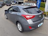 gebraucht Hyundai i30 1.6 CRDi exxtra Plus