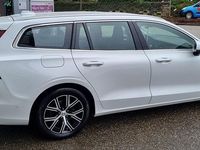 Gebraucht Volvo V60 Momentum 150 PS (110 kW) 2020 Kombi