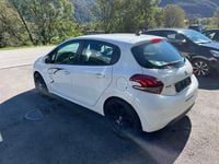 Gebraucht Peugeot 208 Signature Sky 110 PS (80 kW) 2019 Kleinwagen