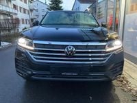 Gebraucht VW Touareg 231 PS (169 kW) 2026 Schwarz SUV