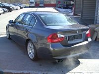 gebraucht BMW 330 i