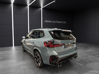 Neu BMW X1 Luxury Line 300 PS (220 kW) 2025 Grün SUV