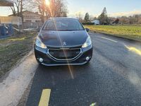 Gebraucht Peugeot 208 Active 95 PS (69 kW) 2013 Kleinwagen