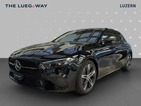 Neu Mercedes A200 Night 163 PS (119 kW) 2025 Schwarz Limousine