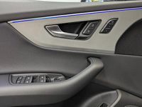 Gebraucht Audi Q8 S-Line 231 PS (169 kW) 2026 Blau SUV