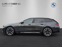 Neu BMW 550e M Sport 489 PS (359 kW) 2025 Kombi