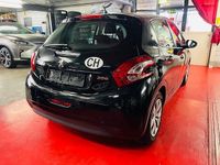 Gebraucht Peugeot 208 Style 82 PS (60 kW) 2014 Kleinwagen
