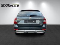 gebraucht Skoda Octavia Combi 2.0 TDI Scout 4x4 DSG