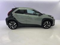 Neu Toyota Aygo X Style 116 PS (85 kW) 2025 Grün SUV