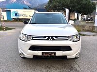 gebraucht Mitsubishi Outlander 2.2 DID Navigator Safety 4WD Automatic