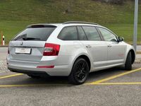 gebraucht Skoda Octavia Combi 2.0TDI DSG Style 4x4