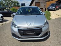 Gebraucht Peugeot 208 Active 99 PS (72 kW) 2016 Kleinwagen