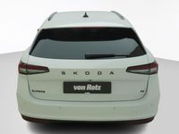 Neu Skoda Superb SportLine 204 PS (150 kW) 2025 Weiss Kombi