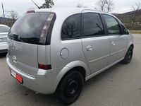 Gebraucht Opel Meriva Edition 105 PS (77 kW) 2010 Van / Kleinbus