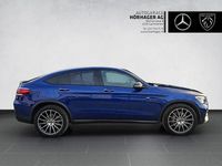 Gebraucht Mercedes GLC300 AMG line 245 PS (180 kW) 2022 Blau Coupé