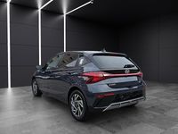 Neu Hyundai i20 100 PS (73 kW) 2025 Grau Limousine