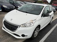 Gebraucht Peugeot 208 Access 68 PS (50 kW) 2014 Kleinwagen