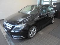 Gebraucht Mercedes B220 184 PS (135 kW) 2014 Van / Kleinbus