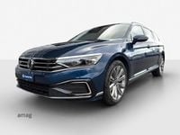 Gebraucht VW Passat GTE 218 PS (160 kW) 2021 Aquamarinblau metallic Kombi