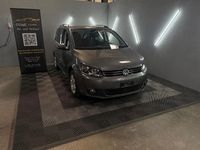 Gebraucht VW Touran Comfortline 140 PS (102 kW) 2015 Van / Kleinbus