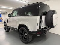 Neu Land Rover Defender HSE Dynamic 350 PS (257 kW) 2026 Grau SUV