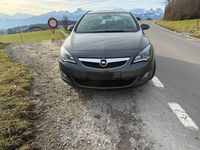 Gebraucht Opel Astra Enjoy 140 PS (102 kW) 2011