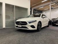 Gebraucht Mercedes A180 Progressive 116 PS (85 kW) 2023 Weiss Limousine