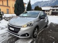 Gebraucht Peugeot 208 Allure 110 PS (80 kW) 2016 Kleinwagen