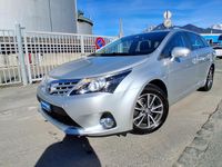 Gebraucht Toyota Avensis Premium 152 PS (111 kW) 2013 Kombi