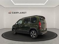 Neu Peugeot Rifter GT 131 PS (96 kW) 2025 Grün Van / Kleinbus