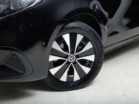 Gebraucht Mercedes E250 Avantgarde 190 PS (139 kW) 2024 Limousine