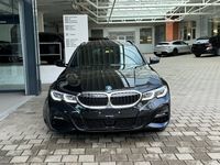 gebraucht BMW 330e x DriveTouring Pure M Sport Steptronic